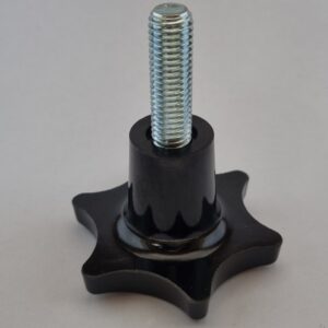 Šroub zajištění kabiny